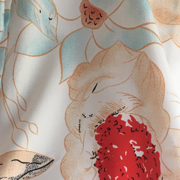 Yise 2 piece top And Short Size L. - Picture 5 of 7